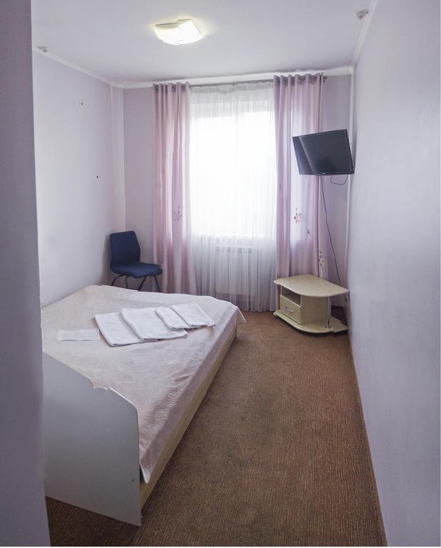 Motel Ivano-Frankivszk Szoba fotó