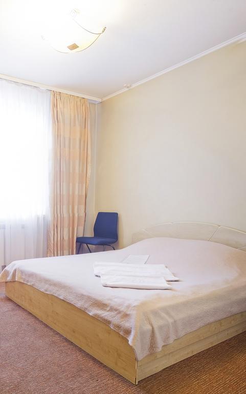 Motel Ivano-Frankivszk Szoba fotó